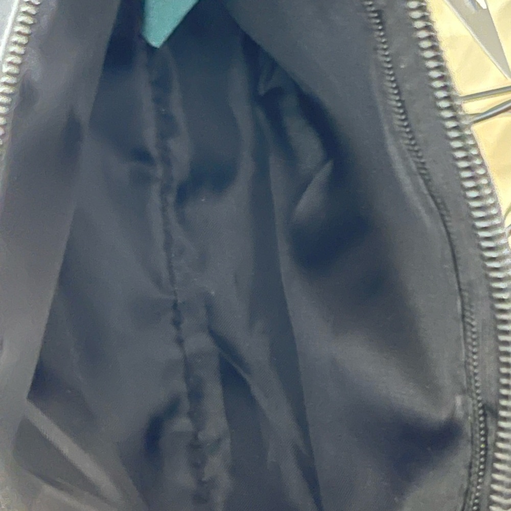 Disney Black Heart-Shaped Lady and the Tramp Bag - Picture 5 of 5